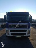 camión portacoches Volvo