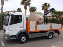 camión caja abierta Mercedes