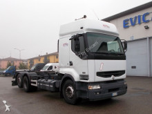 Renault chassis truck
