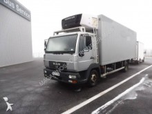 MAN LE 12.225 truck