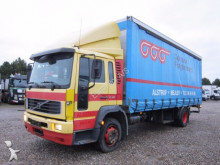 Volvo tarp truck