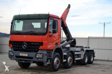 Mercedes skip truck