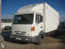 Nissan mono temperature refrigerated truck