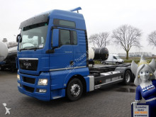 MAN container truck