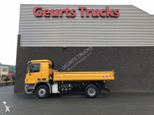 camion tri-benne Mercedes