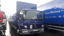 camión furgón caja polyfond Mercedes