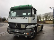 Gancho portacontenedor Mercedes