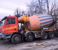 used concrete mixer truck