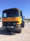 camión volquete bilateral Mercedes