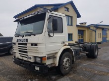 camion châssis Scania