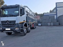 Mercedes LKW Betonmischfahrzeug Betonpumpe