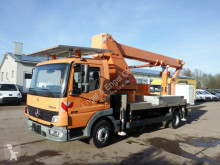 camion piattaforma aerea Mercedes