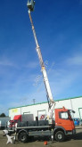 camión plataforma elevadora Mercedes
