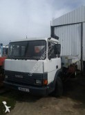 camión volquete Iveco