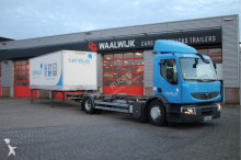 Renault Premium