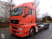 MAN container truck