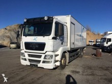 MAN box truck