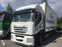 camión furgón mudanza Iveco