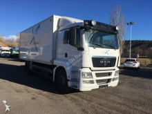 MAN box truck