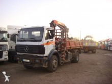 camión volquete bilateral Mercedes