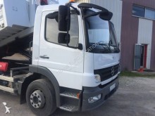 Gancho portacontenedor Mercedes
