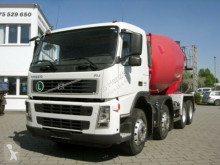 camion béton toupie / Malaxeur Volvo