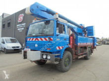 camion piattaforma aerea Renault