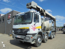 Mercedes Actros 3236 truck
