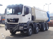 camion benne MAN