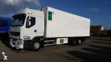 Renault refrigerated truck