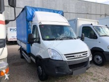 Iveco tarp truck