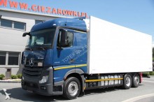 ciężarówka Mercedes Actros 2543 L