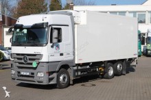 Mercedes mono temperature refrigerated truck