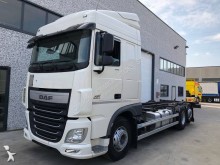 DAF container truck