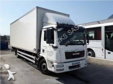 MAN moving box truck
