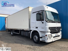 Mercedes Actros 1832