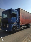 Renault tautliner truck