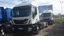 camión chasis Iveco