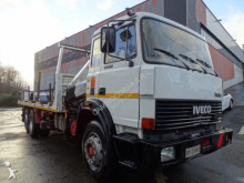 camión caja abierta Iveco