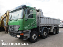 vrachtwagen Mercedes Actros 3243