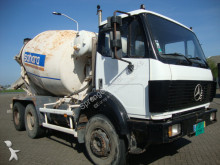 vrachtwagen Mercedes 2426