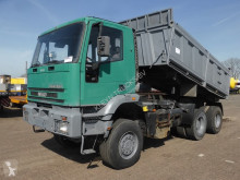 vrachtwagen driezijdige kipper portier Iveco