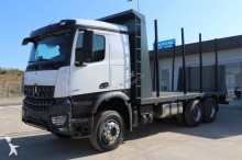 camião Mercedes Arocs