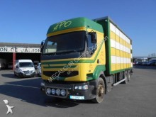 camión para ganado porcino Renault