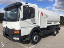 vrachtwagen tank koolwaterstoffen Mercedes