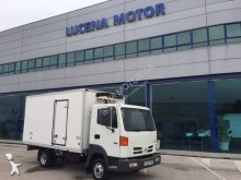 Nissan mono temperature refrigerated truck