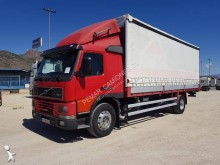 Volvo tautliner truck