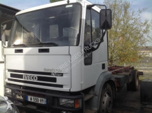camión chasis Iveco