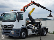 Mercedes skip truck