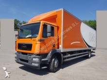 MAN box truck